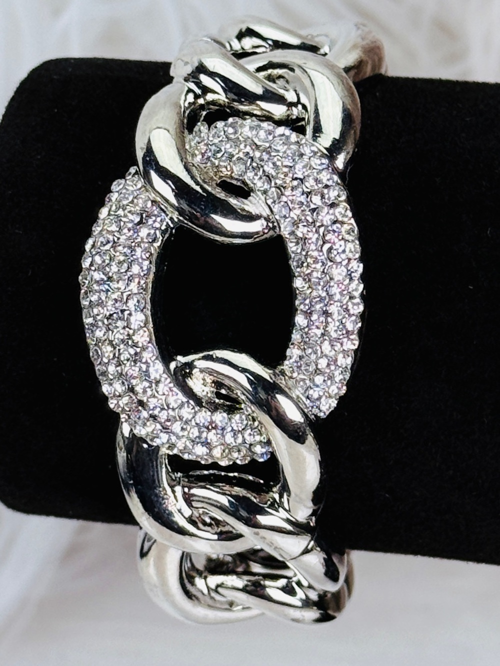 Beautiful Silvertone bling open cuff bracelet